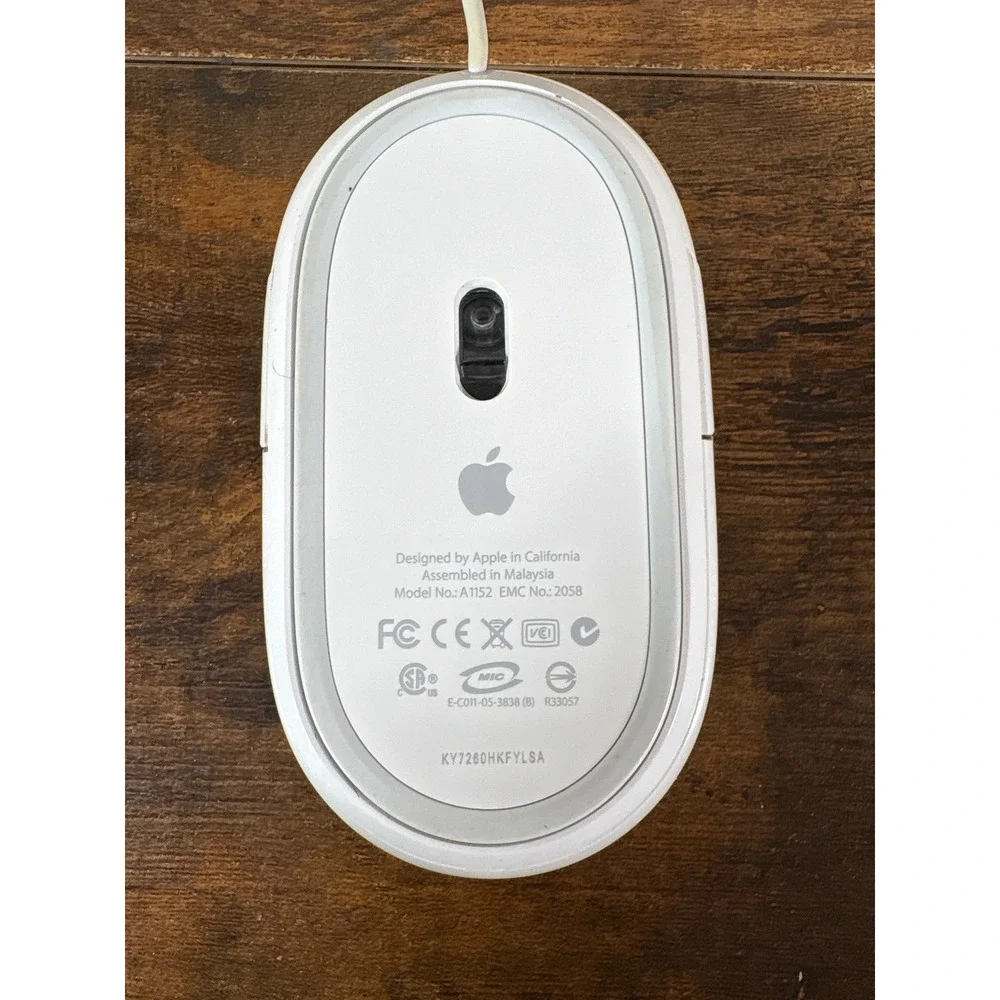 Apple Mighty Mouse A1152 Wired USB Optical Mouse White EMC 2058 Scroll Ball